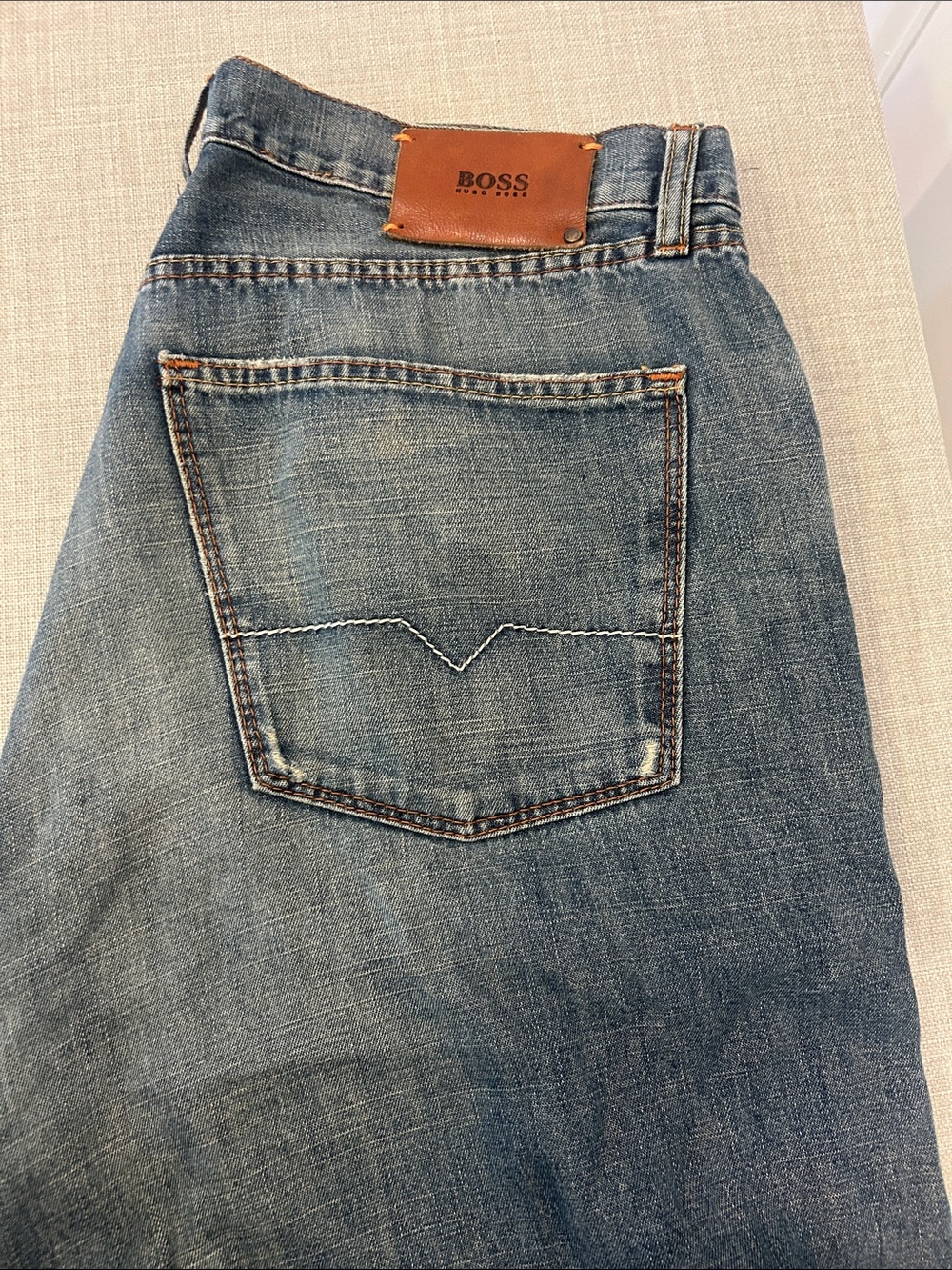 Boss Men’s Faded Blue Straight Jeans with Leather Patch 38W x 32L -
